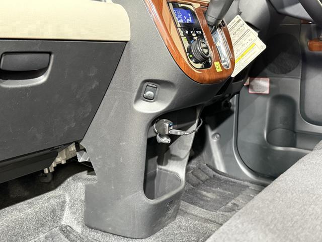 ムーヴキャンバス Ｘメイクアップ　ＳＡＩＩ　ＥＴＣ　フルセグナビ　ＢＴ　ＤＶＤ　ＣＤ　オートライト　フォグ　衝突軽減Ｂ　ＥＳＣ　Ｐスタート　Ａストップ　ステリモ　ＡＡＣ　スマートキー　スペアキー付　電格ミラー　ベンチシート　運転席シートリフター（64枚目）