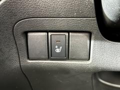 ���������ޤ������Τ����ͤˤ��֤򤴹���ĺ���Ƥ��ꡢ�����Υ������ߤ�ĺ���Ƥ���ޤ����֤����ͤδ�ӤΤ����פ��䤿���Υ���١������Ǥ��� 5