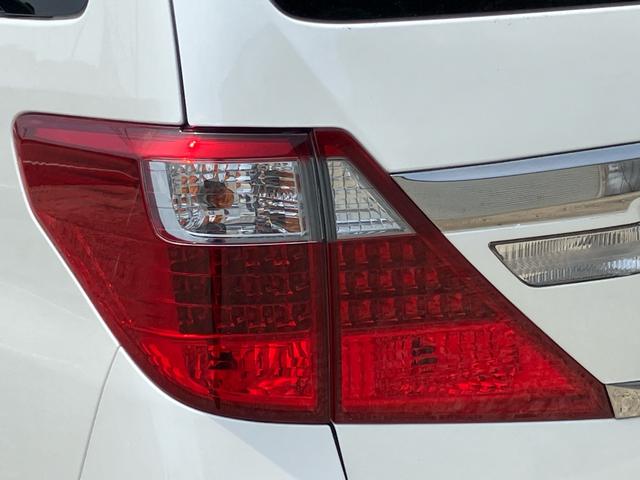 アルファード ２４０Ｓ　タイプゴールド　純正８型ナビ　バックカメラ　クルーズコントロール　クリアランスソナー　両側電動スライド　Ｂｌｕｅｔｏｏｔｈ接続　フルセグ　ＨＩＤヘッド　純正１８インチＡＷ（16枚目）