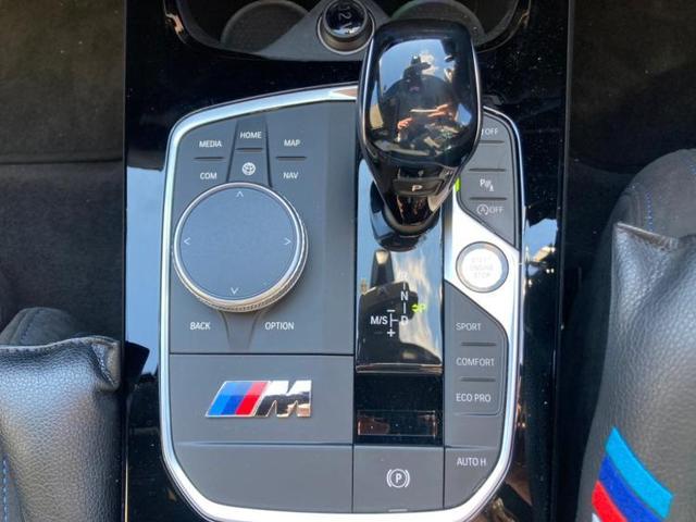 4WD M135i xDrive 純正 メモリーナビ/衝突安全装置/ヘッドランプ LED/ETC/ABS/クルーズコントロール/バックモニター/エアバッグ 運転席/エアバッグ 助手席/衝突安全ボディ 衝突被害軽減システム バックカメラ(13枚目)