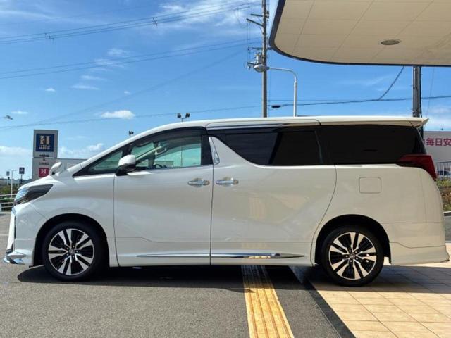 アルファード ４ＷＤ　Ｓ　Ｃパッケージ　モデリスタエアロ／保証書／社外　１０インチ　ＳＤナビ／フリップダウンモニター／衝突安全装置／両側電動スライドドア／エアーシート　前席／車線逸脱防止支援システム／シート　合皮／電動バックドア　フルエアロ（2枚目）
