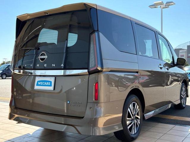 セレナ 4WD e-4ORCEハイウェイスターV 両側電動スライドドア/シートヒーター/車線逸脱防止支援システム/ヘッドランプ LED/EBD付ABS/横滑り防止装置/アイドリングストップ/クルーズコントロール/エアバッグ 運転席 LEDヘッドランプ(3枚目)