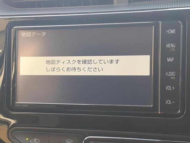 アクア Ｓ　ＥＢＤ付ＡＢＳ／横滑り防止装置／アイドリングストップ／エアバッグ　運転席／エアバッグ　助手席／パワーウインドウ／キーレスエントリー／オートエアコン／パワーステアリング（9枚目）