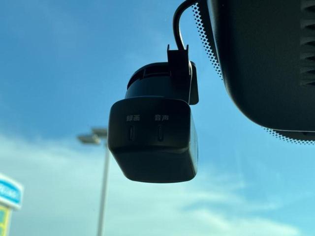 オーラ Ｇ　衝突安全装置／全方位モニター／車線逸脱防止支援システム／ヘッドランプ　ＬＥＤ／ＥＢＤ付ＡＢＳ／横滑り防止装置／アイドリングストップ／フロントモニター／サイドモニター／バックモニター　全周囲カメラ（38枚目）