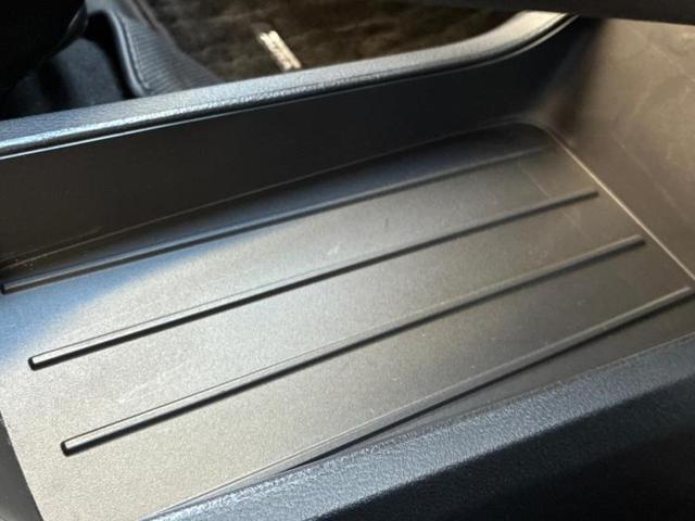 オーラ Ｇ　衝突安全装置／全方位モニター／車線逸脱防止支援システム／ヘッドランプ　ＬＥＤ／ＥＢＤ付ＡＢＳ／横滑り防止装置／アイドリングストップ／フロントモニター／サイドモニター／バックモニター　全周囲カメラ（46枚目）