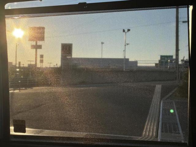 タンク Ｇ　両側電動スライドドア／ＥＢＤ付ＡＢＳ／横滑り防止装置／アイドリングストップ／エアバッグ　運転席／エアバッグ　助手席／パワーウインドウ／キーレスエントリー／オートエアコン／パワーステアリング（43枚目）