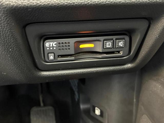 ステップワゴンスパーダ スパーダ・ホンダセンシング　保証書／純正　９インチ　ＳＤナビ／両側電動スライドドア／ヘッドランプ　ＬＥＤ／ＥＴＣ／ＥＢＤ付ＡＢＳ／横滑り防止装置／アイドリングストップ／フルセグＴＶ／エアバッグ　運転席／エアバッグ　助手席　記録簿（18枚目）