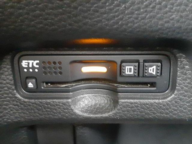 N-BOXカスタム G・Lホンダセンシング 新品タイヤ/純正 SDナビ/電動スライドドア/ヘッドランプ LED/ETC/EBD付ABS/横滑り防止装置/アイドリングストップ/フルセグTV/エアバッグ 運転席/エアバッグ 助手席 片側電動スライド(18枚目)