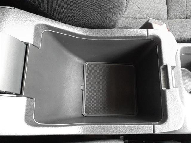 ヴェゼル ｅＨＥＶ　Ｘ　保証書／ディスプレイオーディオ＋ナビ／衝突安全装置／車線逸脱防止支援システム／ヘッドランプ　ＬＥＤ／ＥＴＣ／ＥＢＤ付ＡＢＳ／横滑り防止装置／アイドリングストップ／クルーズコントロール　ワンオーナー（34枚目）