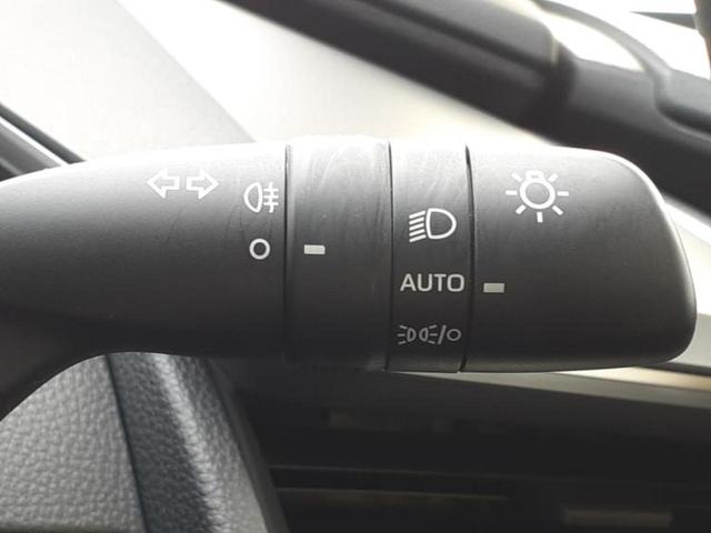 プリウス X 新品タイヤ/保証書/ディスプレイオーディオ8インチ/トヨタセーフティセンス/車線逸脱防止支援システム/ドライブレコーダー 前後/ヘッドランプ LED/ETC2.0/EBD付ABS 衝突被害軽減システム(16枚目)