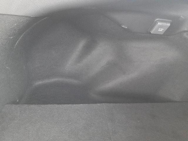 プリウス X 新品タイヤ/保証書/ディスプレイオーディオ8インチ/トヨタセーフティセンス/車線逸脱防止支援システム/ドライブレコーダー 前後/ヘッドランプ LED/ETC2.0/EBD付ABS 衝突被害軽減システム(51枚目)