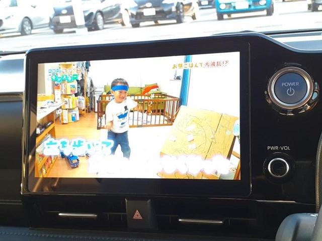 ヴォクシー ハイブリッドS-Z 新品タイヤ/保証書/ディスプレイオーディオ+ナビ10インチ/フリップダウンモニター/デジタルインナーミラー/衝突安全装置/両側電動スライドドア/シートヒーター/車線逸脱防止支援システム バックカメラ(13枚目)