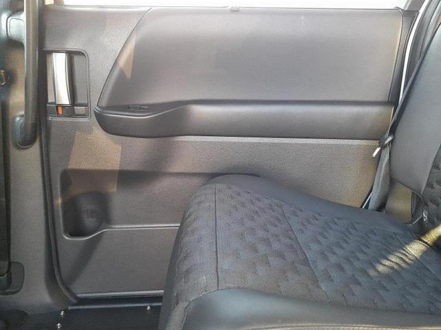 ヴォクシー ハイブリッドS-Z 新品タイヤ/保証書/ディスプレイオーディオ+ナビ10インチ/フリップダウンモニター/デジタルインナーミラー/衝突安全装置/両側電動スライドドア/シートヒーター/車線逸脱防止支援システム バックカメラ(24枚目)