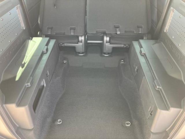 フリード eHEVクロスター 両側電動スライドドア/シートヒーター/車線逸脱防止支援システム/ヘッドランプ LED/EBD付ABS/横滑り防止装置/アイドリングストップ/クルーズコントロール/ルーフレール/エアバッグ 運転席(28枚目)