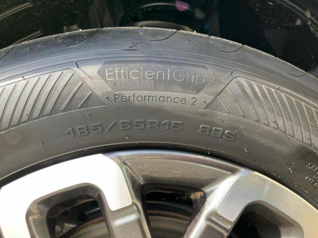 フリード eHEVクロスター 両側電動スライドドア/シートヒーター/車線逸脱防止支援システム/ヘッドランプ LED/EBD付ABS/横滑り防止装置/アイドリングストップ/クルーズコントロール/ルーフレール/エアバッグ 運転席(61枚目)