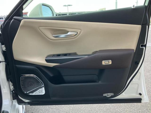 クラウンハイブリッド S Cパッケージ 純正エアロ/保証書/純正 8インチ SDナビ/衝突安全装置/シートヒーター/車線逸脱防止支援システム/シート フルレザー/ヘッドランプ LED/Bluetooth接続/ETC2.0/EBD付ABS(20枚目)