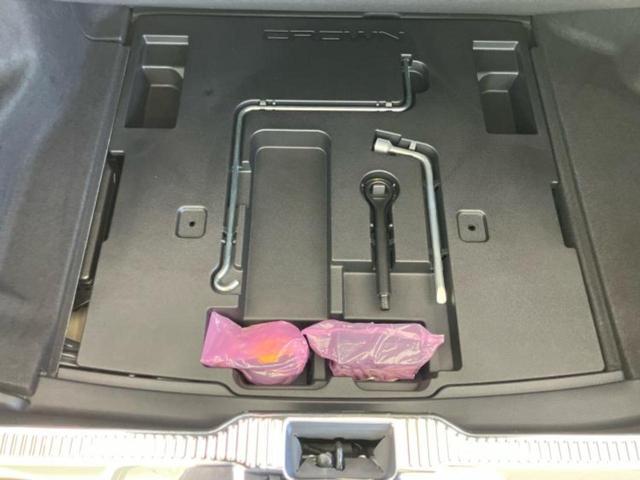 クラウンハイブリッド S Cパッケージ 純正エアロ/保証書/純正 8インチ SDナビ/衝突安全装置/シートヒーター/車線逸脱防止支援システム/シート フルレザー/ヘッドランプ LED/Bluetooth接続/ETC2.0/EBD付ABS(25枚目)