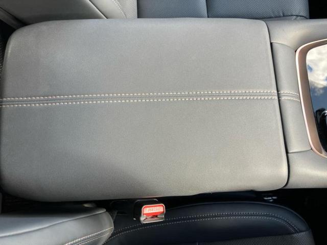 アルファードハイブリッド ハイブリッドZ 新品タイヤ/サンルーフ/保証書/純正 SDナビ/フリップダウンモニター/デジタルインナーミラー/衝突安全装置/両側電動スライドドア/シートヒーター/全方位モニター/車線逸脱防止支援システム 革シート(38枚目)