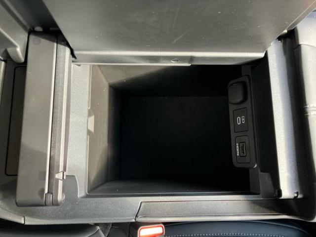 アルファードハイブリッド ハイブリッドZ 新品タイヤ/サンルーフ/保証書/純正 SDナビ/フリップダウンモニター/デジタルインナーミラー/衝突安全装置/両側電動スライドドア/シートヒーター/全方位モニター/車線逸脱防止支援システム 革シート(39枚目)