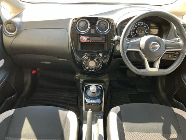 ノート ｅパワーＢ　衝突安全装置／車線逸脱防止支援システム／ＥＢＤ付ＡＢＳ／横滑り防止装置／アイドリングストップ／エアバッグ　運転席／エアバッグ　助手席／アルミホイール／パワーウインドウ／キーレスエントリー　盗難防止装置（6枚目）
