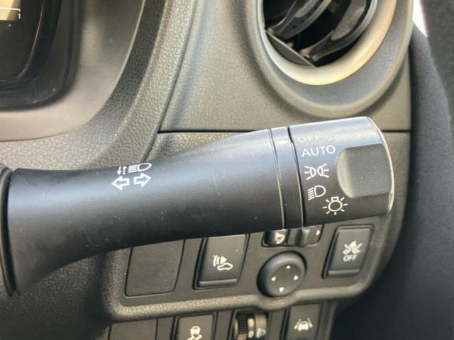 ノート ｅパワーＢ　衝突安全装置／車線逸脱防止支援システム／ＥＢＤ付ＡＢＳ／横滑り防止装置／アイドリングストップ／エアバッグ　運転席／エアバッグ　助手席／アルミホイール／パワーウインドウ／キーレスエントリー　盗難防止装置（13枚目）