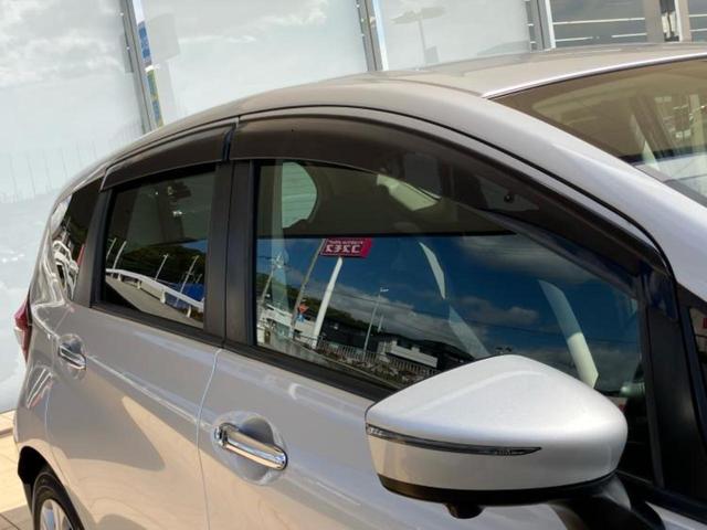 ノート ｅパワーＢ　衝突安全装置／車線逸脱防止支援システム／ＥＢＤ付ＡＢＳ／横滑り防止装置／アイドリングストップ／エアバッグ　運転席／エアバッグ　助手席／アルミホイール／パワーウインドウ／キーレスエントリー　盗難防止装置（35枚目）