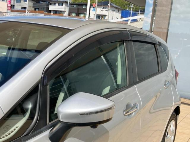 ノート ｅパワーＢ　衝突安全装置／車線逸脱防止支援システム／ＥＢＤ付ＡＢＳ／横滑り防止装置／アイドリングストップ／エアバッグ　運転席／エアバッグ　助手席／アルミホイール／パワーウインドウ／キーレスエントリー　盗難防止装置（36枚目）