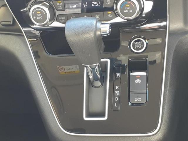 セレナ ハイウェイスターV 新品タイヤ/保証書/純正 SDナビ/インテリジェントルームミラー/衝突安全装置/両側電動スライドドア/車線逸脱防止支援システム/ヘッドランプ LED/ETC/EBD付ABS/横滑り防止装置 記録簿(18枚目)