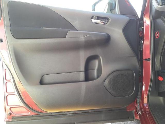 セレナ ハイウェイスターV 新品タイヤ/保証書/純正 SDナビ/インテリジェントルームミラー/衝突安全装置/両側電動スライドドア/車線逸脱防止支援システム/ヘッドランプ LED/ETC/EBD付ABS/横滑り防止装置 記録簿(23枚目)