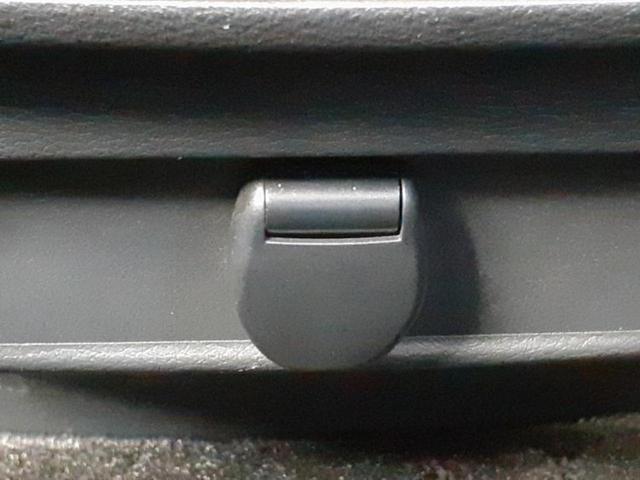 セレナ ハイウェイスターV 新品タイヤ/保証書/純正 SDナビ/インテリジェントルームミラー/衝突安全装置/両側電動スライドドア/車線逸脱防止支援システム/ヘッドランプ LED/ETC/EBD付ABS/横滑り防止装置 記録簿(42枚目)