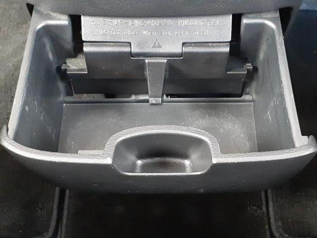 セレナ ハイウェイスターV 新品タイヤ/保証書/純正 SDナビ/インテリジェントルームミラー/衝突安全装置/両側電動スライドドア/車線逸脱防止支援システム/ヘッドランプ LED/ETC/EBD付ABS/横滑り防止装置 記録簿(43枚目)