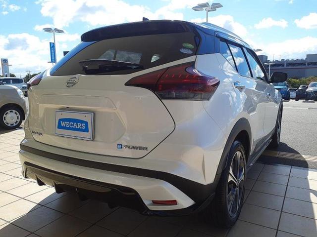 キックス Ｘ　保証書／純正　９インチ　ＳＤナビ／インテリジェントルームミラー／衝突安全装置／アラウンドビューモニター／車線逸脱防止支援システム／シート　ハーフレザー／プロパイロット／ドライブレコーダー　前後　ＥＴＣ（3枚目）