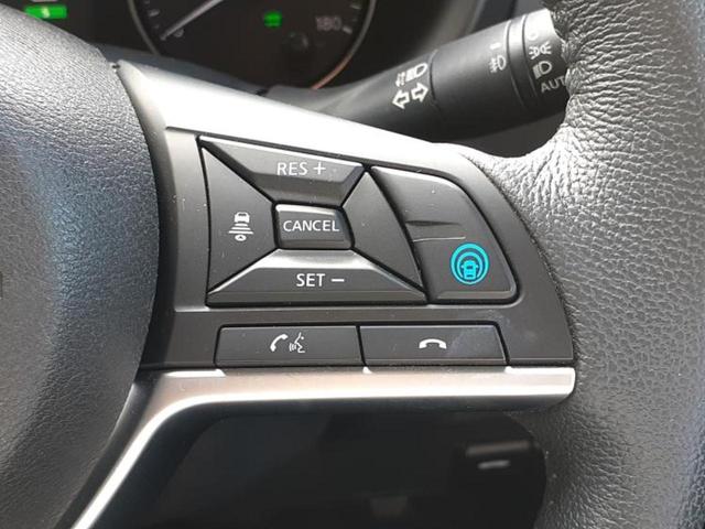 キックス Ｘ　保証書／純正　９インチ　ＳＤナビ／インテリジェントルームミラー／衝突安全装置／アラウンドビューモニター／車線逸脱防止支援システム／シート　ハーフレザー／プロパイロット／ドライブレコーダー　前後　ＥＴＣ（32枚目）