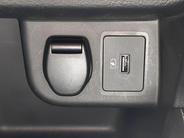 キックス Ｘ　保証書／純正　９インチ　ＳＤナビ／インテリジェントルームミラー／衝突安全装置／アラウンドビューモニター／車線逸脱防止支援システム／シート　ハーフレザー／プロパイロット／ドライブレコーダー　前後　ＥＴＣ（41枚目）