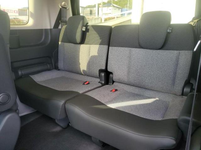 フリード ｅＨＥＶエアーＥＸ　保証書／純正　９インチ　ナビ／ホンダセンシング／両側電動スライドドア／シートヒーター　前席／車線逸脱防止支援システム／登録済未使用車／ヘッドランプ　ＬＥＤ／Ｂｌｕｅｔｏｏｔｈ接続／ＥＢＤ付ＡＢＳ（19枚目）