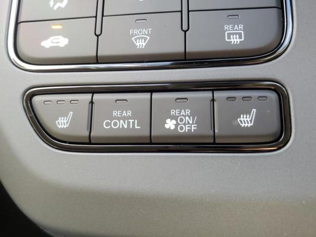 フリード ｅＨＥＶエアーＥＸ　保証書／純正　９インチ　ナビ／ホンダセンシング／両側電動スライドドア／シートヒーター　前席／車線逸脱防止支援システム／登録済未使用車／ヘッドランプ　ＬＥＤ／Ｂｌｕｅｔｏｏｔｈ接続／ＥＢＤ付ＡＢＳ（39枚目）