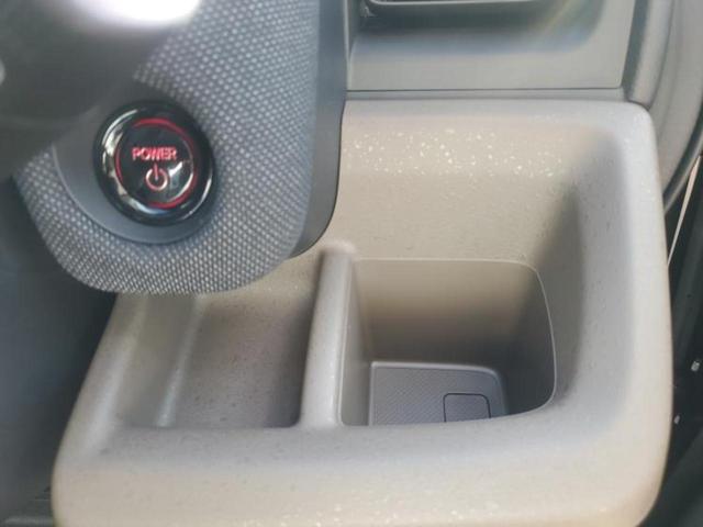 フリード ｅＨＥＶエアーＥＸ　保証書／純正　９インチ　ナビ／ホンダセンシング／両側電動スライドドア／シートヒーター　前席／車線逸脱防止支援システム／登録済未使用車／ヘッドランプ　ＬＥＤ／Ｂｌｕｅｔｏｏｔｈ接続／ＥＢＤ付ＡＢＳ（45枚目）