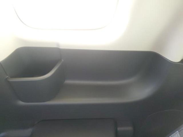 フリード ｅＨＥＶエアーＥＸ　保証書／純正　９インチ　ナビ／ホンダセンシング／両側電動スライドドア／シートヒーター　前席／車線逸脱防止支援システム／登録済未使用車／ヘッドランプ　ＬＥＤ／Ｂｌｕｅｔｏｏｔｈ接続／ＥＢＤ付ＡＢＳ（55枚目）