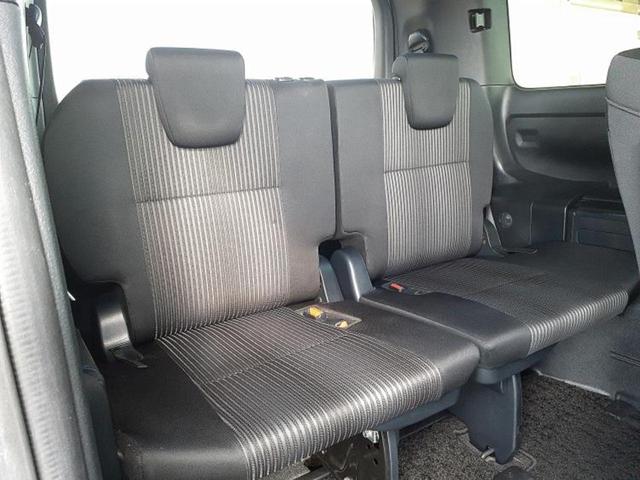 ヴォクシー ＺＳキラメキ２　新品タイヤ／保証書／社外　９インチ　ＳＤナビ／フリップダウンモニター　社外　１２．８インチ／デジタルインナーミラー／衝突安全装置／両側電動スライドドア／車線逸脱防止支援システム　衝突被害軽減システム（6枚目）