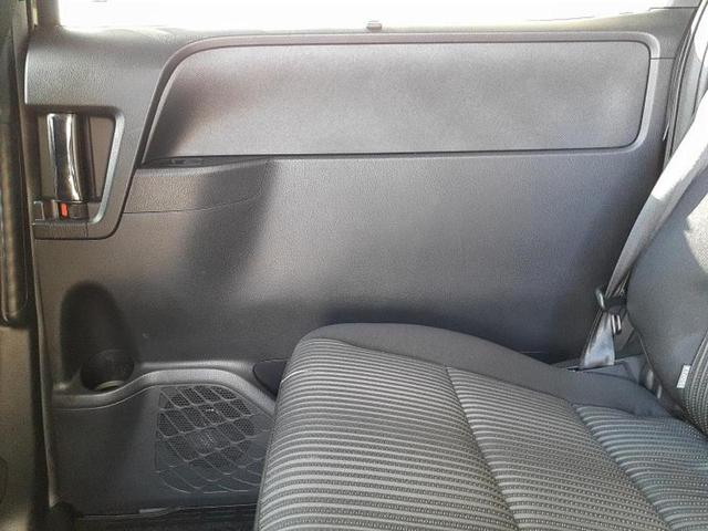 ヴォクシー ＺＳキラメキ２　新品タイヤ／保証書／社外　９インチ　ＳＤナビ／フリップダウンモニター　社外　１２．８インチ／デジタルインナーミラー／衝突安全装置／両側電動スライドドア／車線逸脱防止支援システム　衝突被害軽減システム（24枚目）