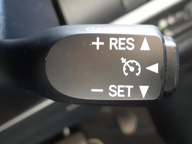 ヴォクシー ＺＳキラメキ２　新品タイヤ／保証書／社外　９インチ　ＳＤナビ／フリップダウンモニター　社外　１２．８インチ／デジタルインナーミラー／衝突安全装置／両側電動スライドドア／車線逸脱防止支援システム　衝突被害軽減システム（45枚目）