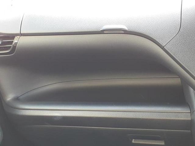 ヴォクシー ＺＳキラメキ２　新品タイヤ／保証書／社外　９インチ　ＳＤナビ／フリップダウンモニター　社外　１２．８インチ／デジタルインナーミラー／衝突安全装置／両側電動スライドドア／車線逸脱防止支援システム　衝突被害軽減システム（47枚目）