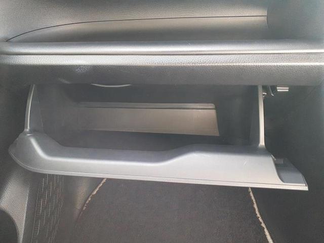 ヴォクシー ＺＳキラメキ２　新品タイヤ／保証書／社外　９インチ　ＳＤナビ／フリップダウンモニター　社外　１２．８インチ／デジタルインナーミラー／衝突安全装置／両側電動スライドドア／車線逸脱防止支援システム　衝突被害軽減システム（49枚目）