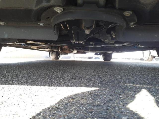 ヴォクシー ＺＳキラメキ２　新品タイヤ／保証書／社外　９インチ　ＳＤナビ／フリップダウンモニター　社外　１２．８インチ／デジタルインナーミラー／衝突安全装置／両側電動スライドドア／車線逸脱防止支援システム　衝突被害軽減システム（60枚目）