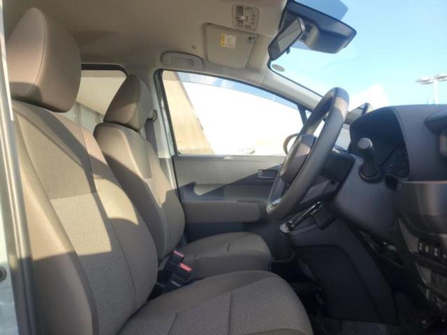 シエンタ Ｇ　ディスプレイオーディオ＋ナビ１０インチ／衝突安全装置／両側電動スライドドア／車線逸脱防止支援システム／ヘッドランプ　ＬＥＤ／ＥＴＣ／ＥＢＤ付ＡＢＳ／横滑り防止装置／クルーズコントロール　バックカメラ（4枚目）