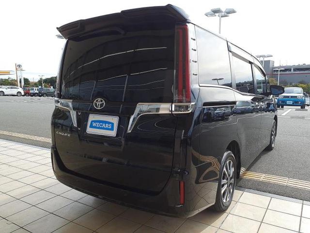 エスクァイア Gi 新品タイヤ/社外 11インチ SDナビ/フリップダウンモニター 社外 12.8インチ/トヨタセーフティセンス/両側電動スライドドア/シートヒーター/車線逸脱防止支援システム/シート 合皮 バックカメラ(3枚目)