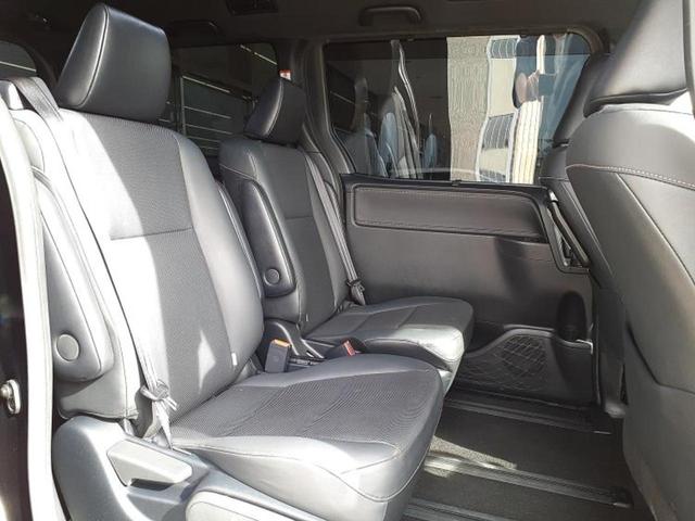 エスクァイア Gi 新品タイヤ/社外 11インチ SDナビ/フリップダウンモニター 社外 12.8インチ/トヨタセーフティセンス/両側電動スライドドア/シートヒーター/車線逸脱防止支援システム/シート 合皮 バックカメラ(5枚目)