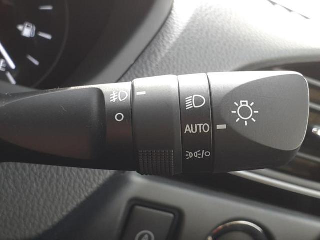 エスクァイア Gi 新品タイヤ/社外 11インチ SDナビ/フリップダウンモニター 社外 12.8インチ/トヨタセーフティセンス/両側電動スライドドア/シートヒーター/車線逸脱防止支援システム/シート 合皮 バックカメラ(16枚目)