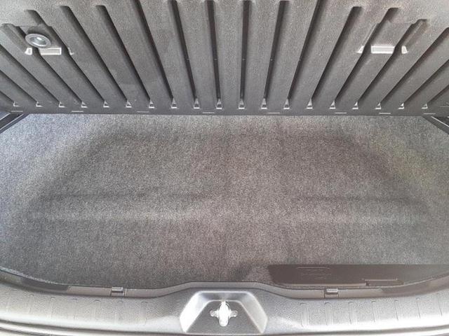 エスクァイア Gi 新品タイヤ/社外 11インチ SDナビ/フリップダウンモニター 社外 12.8インチ/トヨタセーフティセンス/両側電動スライドドア/シートヒーター/車線逸脱防止支援システム/シート 合皮 バックカメラ(28枚目)