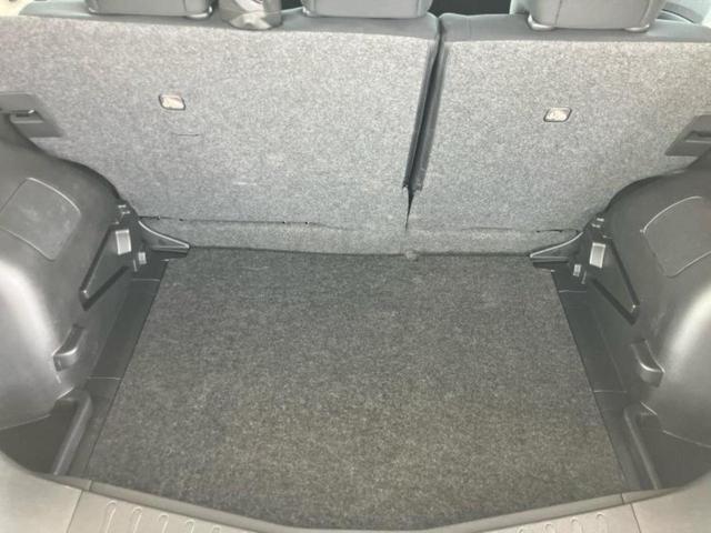 ＷＥＣＡＲＳでは各商談席に大型モニターをご用意しております！見やすい大画面でゆったりと全国の在庫をご覧いただけます！是非ご来店お待ちしております！